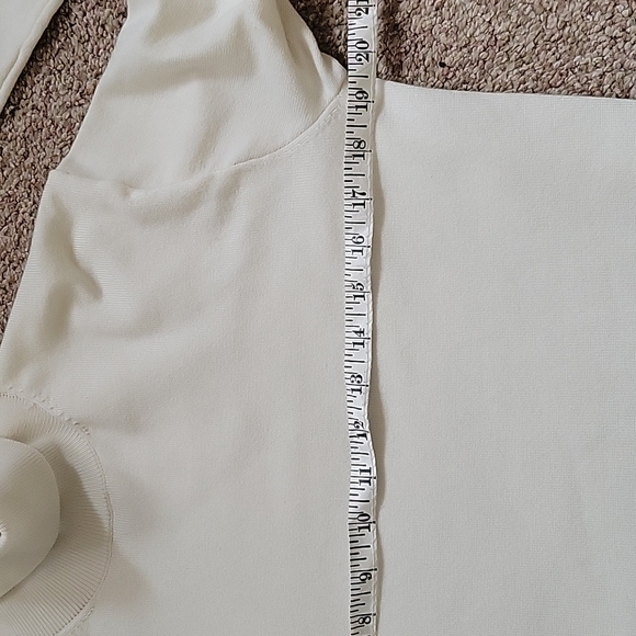 Embroidered Karl Jacobs white enchantment turtle neck sweater size small - Picture 6 of 8